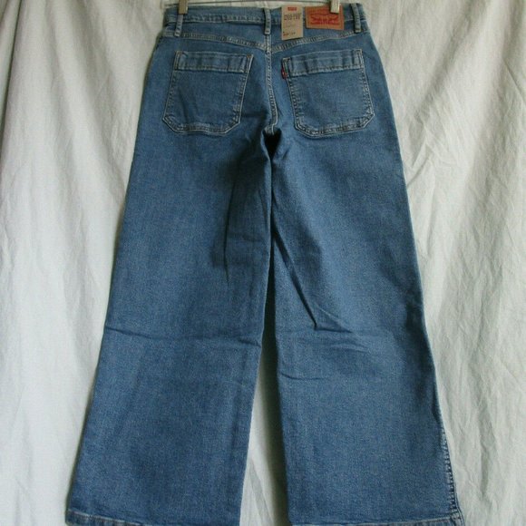 LEVI'S Mile High High Rise Cropped Wide Leg Jeans - Picture 6 of 8